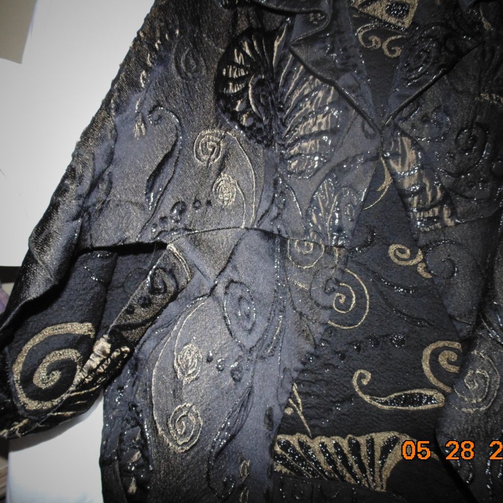 Lafayette 148, Black w/gold & Silver Lurex, NWT  Medium